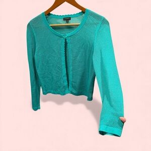 Cute minty green aqua scalloped hem pointelle knit sweater single hook sheer